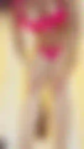 Little by little I take my pink lingerie .. leaving my bare and burning body for you, exciting you with each movement.