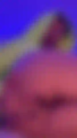 Spreading my ass from side to side