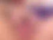 Pussy ziehen und spreizen.