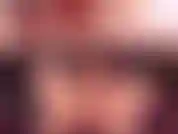 Die nonne mit den kleinen titten und ihr kruzifix-dildo.