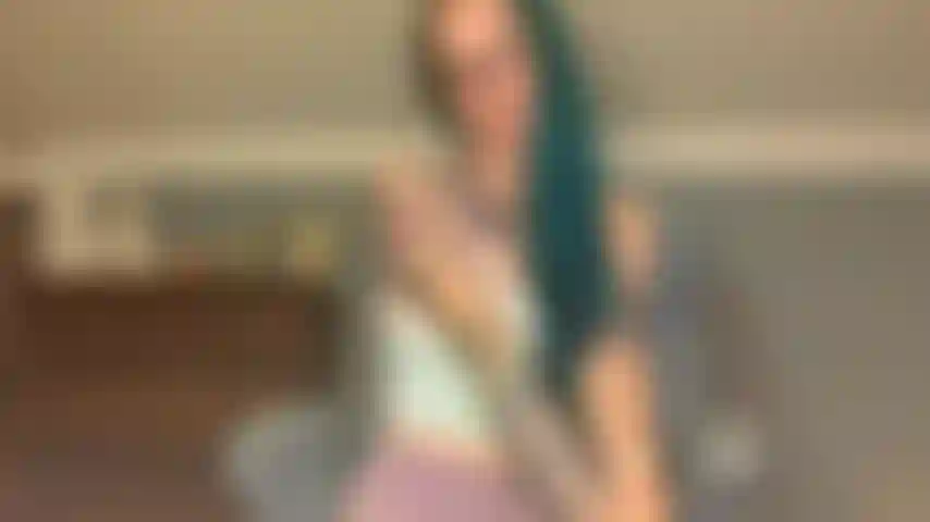 Verehre deine göttin - ich bin die einzige göttin foxy farrah. Perfektion von kopf bis fuß. Du sehnst dich nach jedem moment der anbetungszeit der göttin, die ich dir subby schenke.