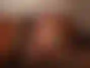 Masturbiere in meinem bett mit meinem lieblingsdildo, nahaufnahmen meiner muschi und meines arsches, schau mir beim genießen zu und höre mir genüsslich stöhnen.