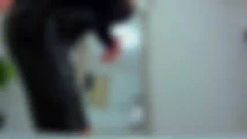 Meine muschi will dich jetzt sofort! Lass mich dich verrückt machen und für mich kommen.