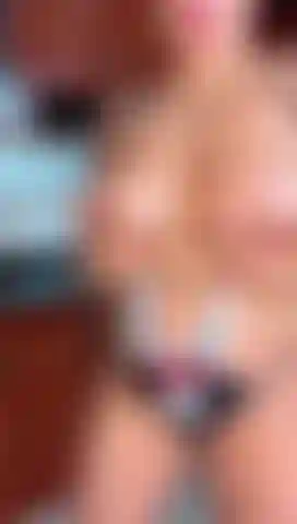 My big tits me sucks them