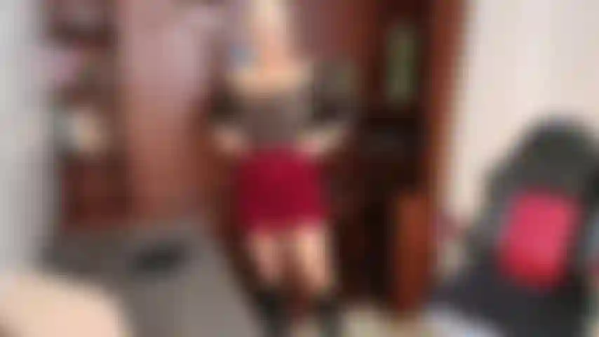 Eine sinnliche sekretärin im büro.