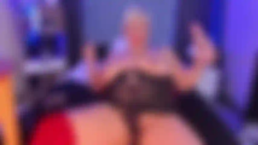 Mit dildo und domina bringe ich mich auf den gipfel der lust.