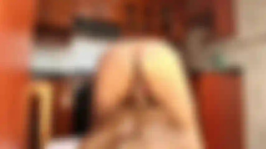 Möchtest du sehen, wie der dildo in meine reife muschi ein- und ausfährt?