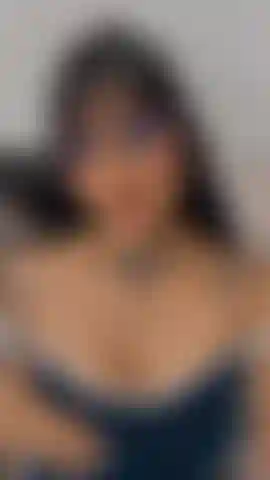 Reibe meine muschi, cameltoe?