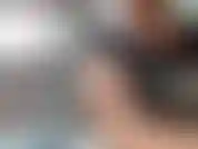 Zeit für meinen pap... Ich bin geil, wenn ich daran denke, wie mein gutaussehender doktor meine muschi so nass und fertig fingert. Immer noch geil nach seiner prüfung ziehe ich meine titten raus und filme einen nippel necken. Er kommt herein und erwischt mich.