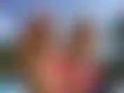 Am pool in meinem knallpinken bikini und sehe, wie du auf meine füße schaust, also halte ich sie ganz nah vor dein gesicht und sage dir, wie ich diese zehen an deinem schwanz und deinen eiern benutzen werde. Sperma-countdown-ende.