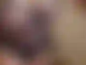Netzbody, stöckelschuhe und ein riesiger pferdeschwanzdildo. Ich bin eine so große königin und ich liebe es, diesen großen schwanz anzubeten. Lutsche und ficke, stöhne, ficke gesichter, muschificken macht spaß.