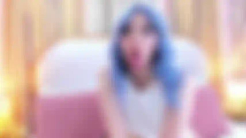 Komm und unterwerfe mich... Ich verspreche, ein gutes mädchen zu sein.