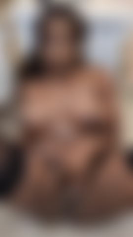 Meine titten sind voll mit deiner dicken milch, meine liebe.