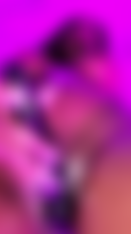 Masturbiere meine muschi mit meinem domi.