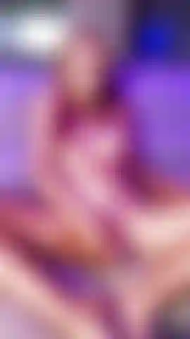 Using a tongue toy on my pussy