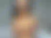 Spiele mit meinen riesigen titten in 4k.