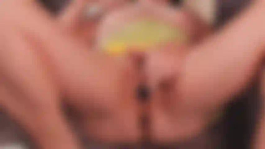 Schau mir beim abspritzen zu.