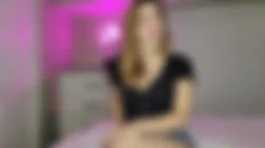 Neues jahr, neues du: lass uns das neue jahr mit dir in dessous, plugs, käfigen und grindern einläuten. Während du verwehrt bleibst!