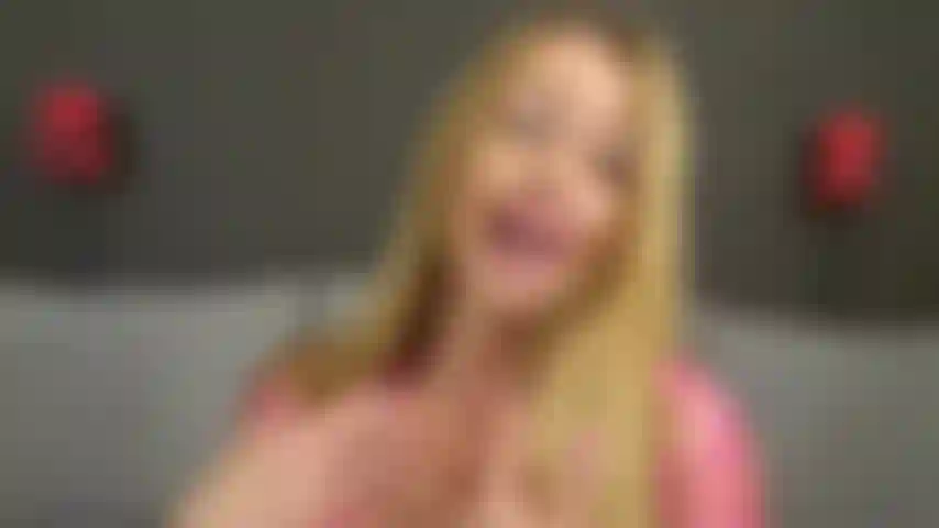 Meine titten kontrollieren dich – du wirst immer so geistlos und geil, wenn ich diesen mikrobikini trage. Ich mache es unmöglich, widerstand zu leisten ... Du brauchst es jetzt, meine schwache kleine marionette!