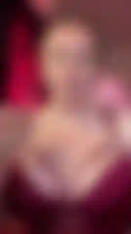Liebe edging für meine weichen titten – zartes, brustbetontes edging-erlebnis mit vielen sanften streicheleinheiten und pausen.#Bigboobs #bigtits #bignipples #curve #dirtytalk #worship #joi #licknipples #edge.