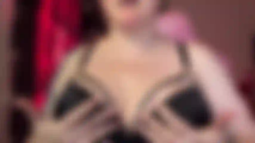 Ich liebe edging für meine weichen titten – zartes, brustfokussiertes edging-erlebnis mit vielen sanften streicheleinheiten und küssen.#Bigboobs #bigtits #bignipples #curve #dirtytalk #worship #joi #licknipples #edge.