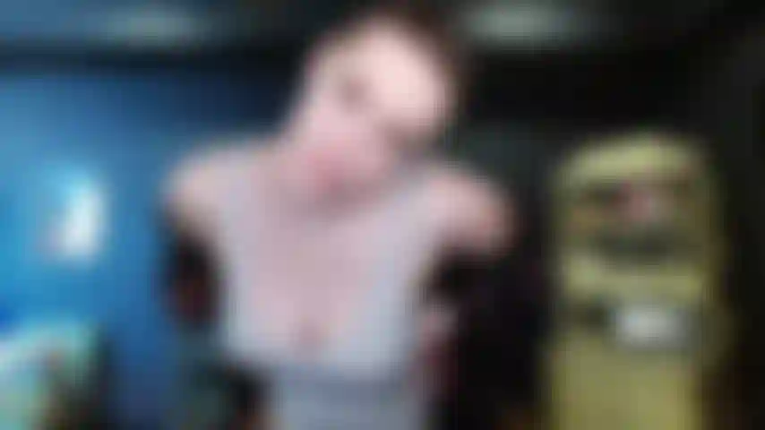 Eine partyschlampe – bi-fantasie erwünscht.