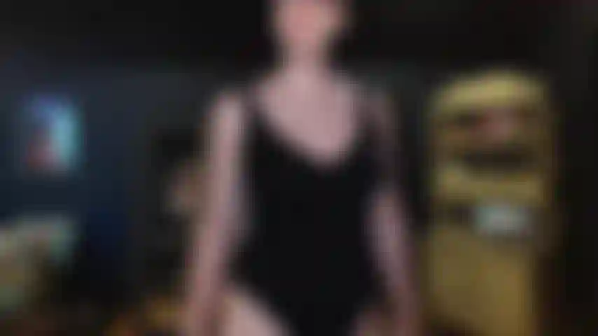 Der muschifreie ehemann bekommt nur einen strapon.