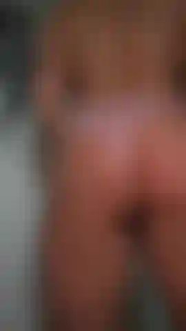 Booty smacks in slow motion! My ass jiggles so much