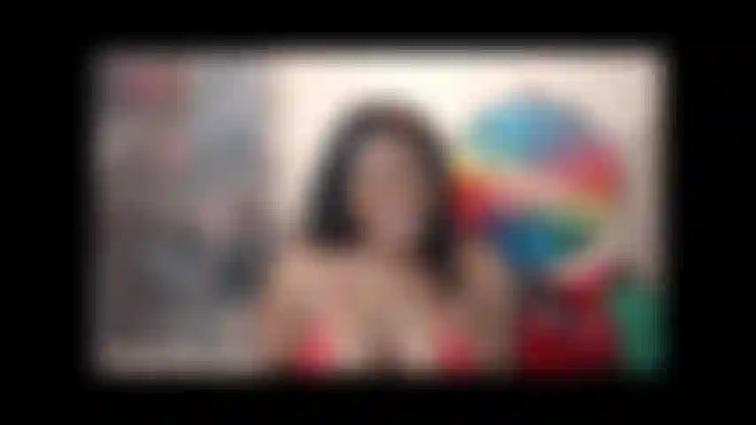 Aufgezeichnete show: verlierer mit kleinem schwanz streichelt meinen arsch.