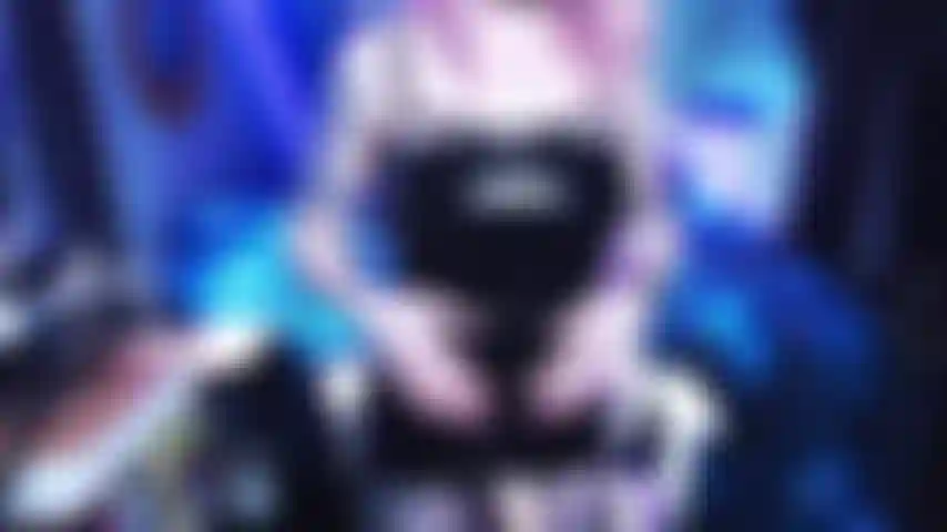 Die latexgöttin schlägt dir mit ihrem großen strapon in den arsch! Goon für mich!