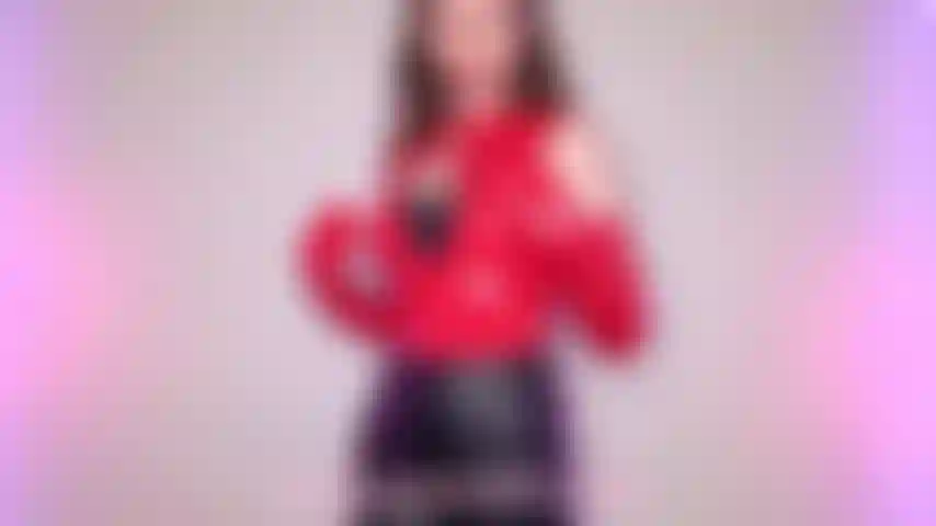 Joi-streichelübungen für meine behaarten achseln. Die dunkelhaarige göttin vivien führt sie mit ihrer sexy stimme.