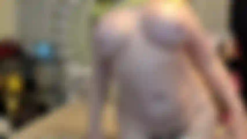 ( Gs.890) GoldieStar tritt in der goldshow auf – 10:59 minuten. Große titten, großer arsch, gilf, haarige muschi, spritzen, nackte füße, anal, doppelpenetration, ganz weiße dildos (14.01.2023).