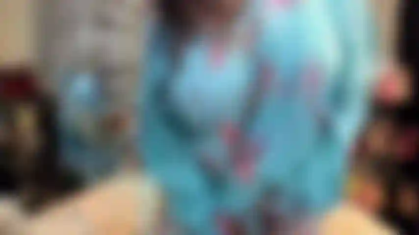 ( Gs.838) GoldieStar tritt in der goldshow auf – 11:01 minuten. Gilf, große titten, haarige muschi, nackte füße, spritzen, muschi fingern, anal, doppelpenetration, ganz weiße dildos (09.12.2022).