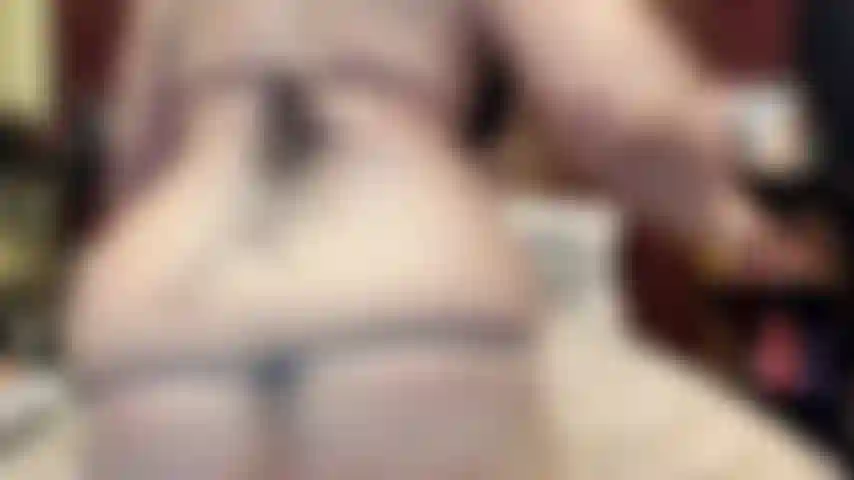 ( Gs.389) GoldieStar tritt in einer goldshow auf. Rollenspiel (alle männer im raum beim namen nennen...) 10:59 Minuten. Große titten, milf, interaktives spielzeug, squirting, haarige muschi, anal, dp, alle weißen dildos (12.12.2021).