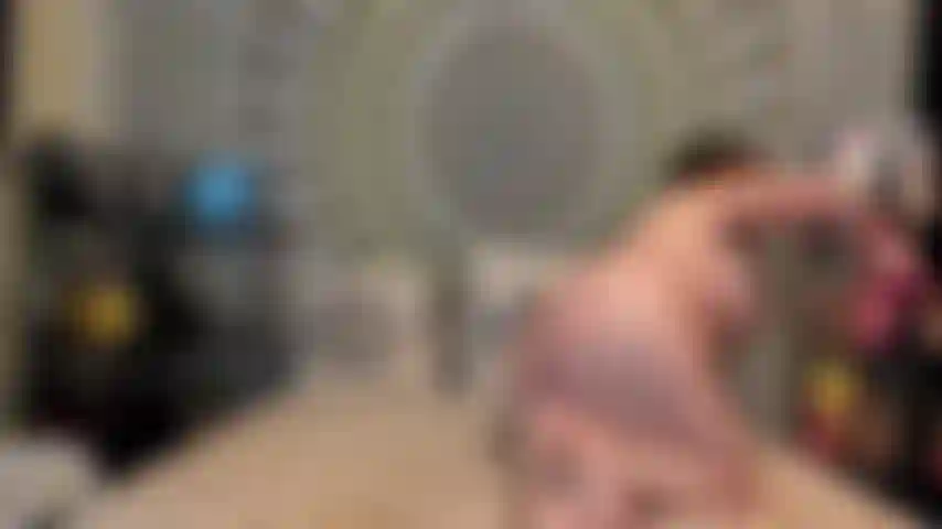 ( Gs.907) GoldieStar tritt in einer goldshow auf – 10 minuten. Große titten, großer arsch, gilf, behaarte muschi, squirting, nackte füße, anal, dp, gespreizte muschi (09.03.2023).