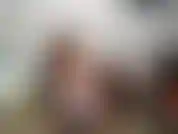 (1) Sieh zu, wie GoldieStar mit muschibällen spielt und ihren engen arsch fingert.