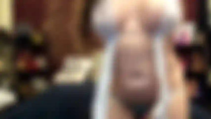 ( Gs.374) GoldieStar tritt in einer goldshow auf. Rollenspiel (alle männer im raum beim namen nennen...) 11 Minuten. Weißes oberteil, große titten, behaarte muschi, squirting, anal, dp, öl (06.12.2021).