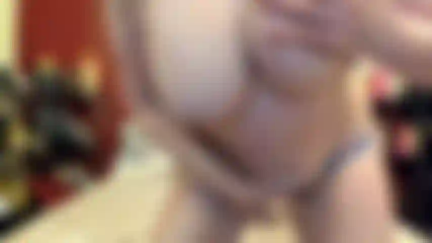 ( Gs.535) GoldieStar tritt in einer goldshow auf – 9:01 minuten. Behaarte muschi, große titten, rote plateauschuhe, squirting, interaktives spielzeug, anal, interracial dp (27.04.22).