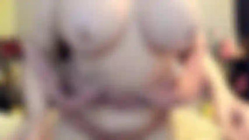 ( Gs.830) GoldieStar tritt in einer goldshow auf – 10 minuten. Große titten, nackte füße, behaarte muschi, squirting, großer arsch, anal, dp (3.12.2022).