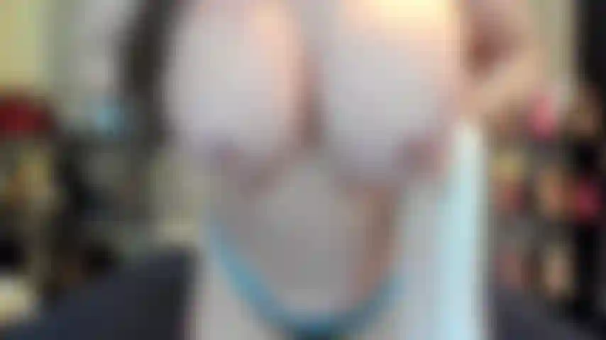 ( Gs.870) GoldieStar tritt in der goldshow auf – 10:01 minuten. Gilf, große titten, haarige muschi, großer rosa dildo, großer schwarzer analdildo, doppelpenetration, spritzen, nackte füße, gespreizte muschi (17.12.2022).