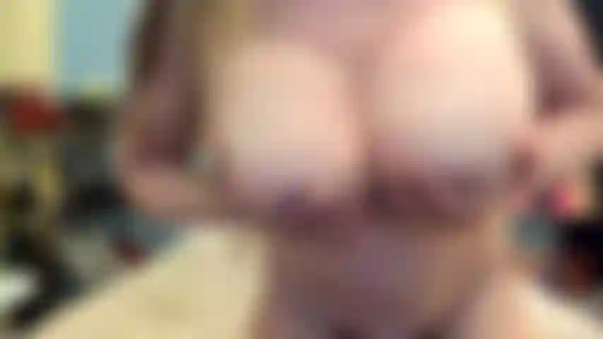 ( Gs.606) GoldieStar tritt in einer goldshow auf – 8:55 minuten. Große titten, großer arsch, behaarte muschi, gilf, interaktives spielzeug, anal, höschen in den mund stopfen, squirting, dp (10.06.2022).