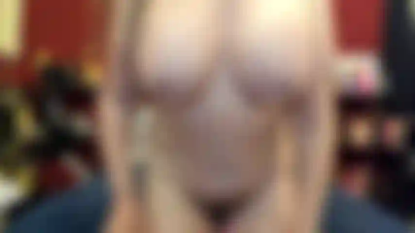 ( Gs.526) GoldieStar tritt in der goldshow auf – 8:40 minuten. Große titten, gilf, haarige muschi, öl, spritzen, nackte füße, anal, doppelpenetration, cremiges sperma, ganz schwarze dildos (24.04.2022).