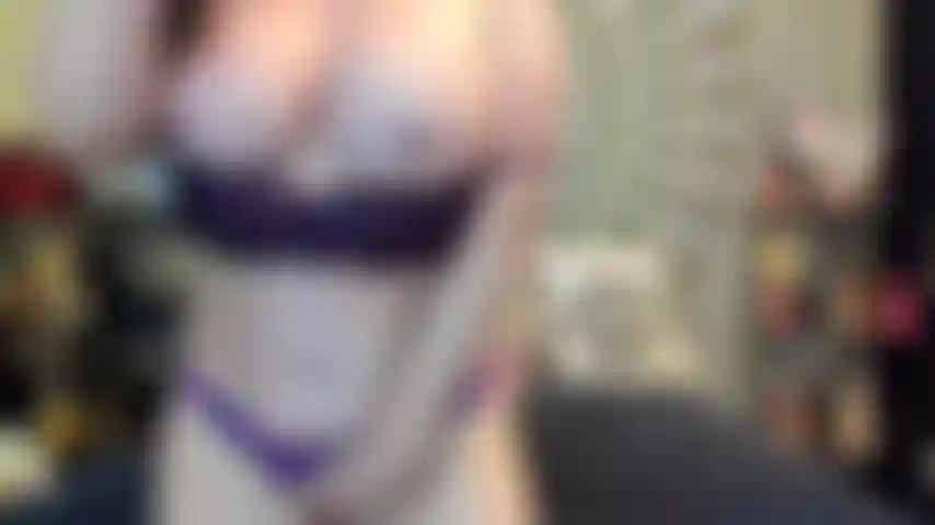 ( Gs.866) GoldieStar tritt in der goldshow auf – 10:01 minuten. Große titten, großer arsch, interaktives spielzeug, nackte füße, spritzen, haarige muschi, anal mit großem rosa dildo, doppelpenetration (17.12.2022).