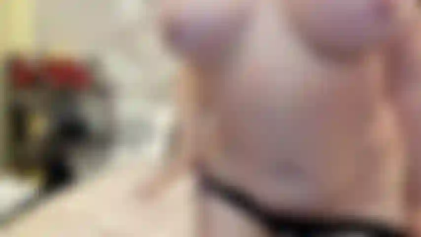 ( Gs.443) GoldieStar tritt in einer goldshow auf. Rollenspiel (alle im raum beim namen rufen...) 11 Minuten. Große titten, gilf, squirting, nackte füße, interaktives spielzeug, anal, dp, alle weißen dildos (19.01.2022).