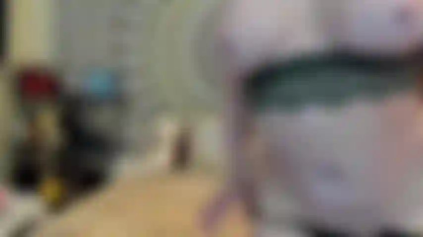 ( Gs.869) GoldieStar tritt in einer goldshow auf – 9:01 minuten. Bh ohne körbchen, nackte füße, große titten, behaarte muschi, squirting, interaktives spielzeug, großer rosa dildo, anal, dp (18.12.2022).