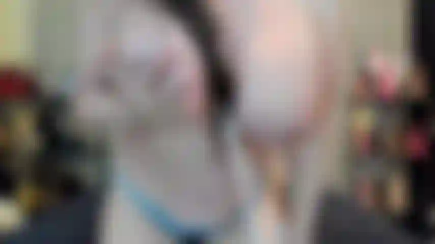 ( Gs.868) GoldieStar tritt in einer goldshow auf – 9:58 minuten. Große titten, großer arsch, nackte füße, behaarte muschi, anal, dp, alle weißen dildos (17.12.2022).