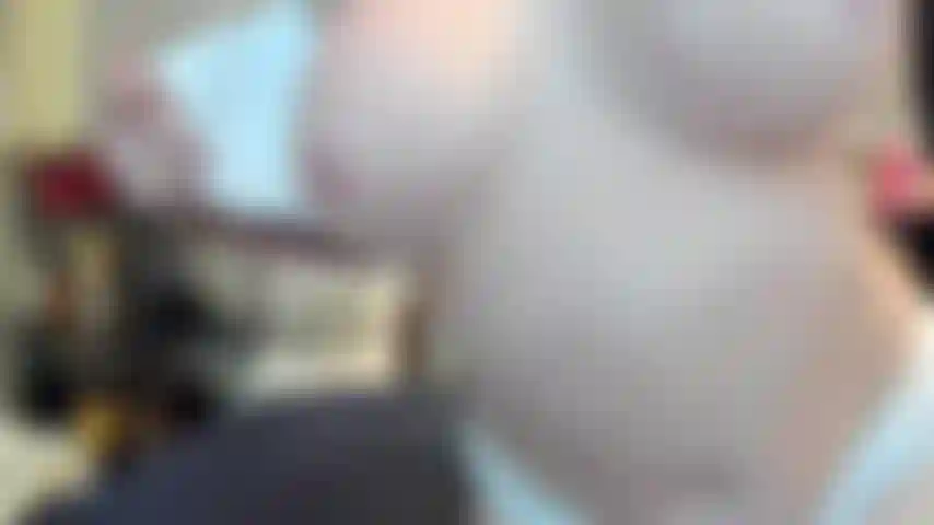 ( Gs.829) GoldieStar tritt in einer goldshow auf – 9 minuten. Interaktives spielzeug, große titten, großer arsch, pussy-spiele, squirting, anal, dp, gilf, nackte füße (4.12.2022).