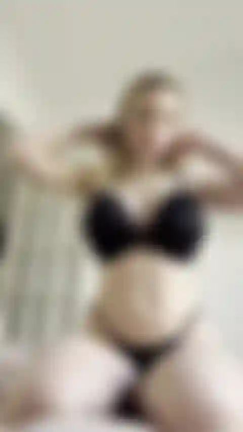 Anal- & muschispiel & blowjob in meinem bett.