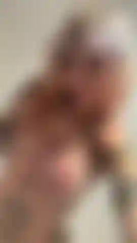 Pussyspiele unter der dusche – komm mit unter die dusche, wenn ich richtig geil werde und anfange, mit meiner pussy zu spielen. Ich wünschte, du könntest mitkommen und mich hier nach vorne beugen!