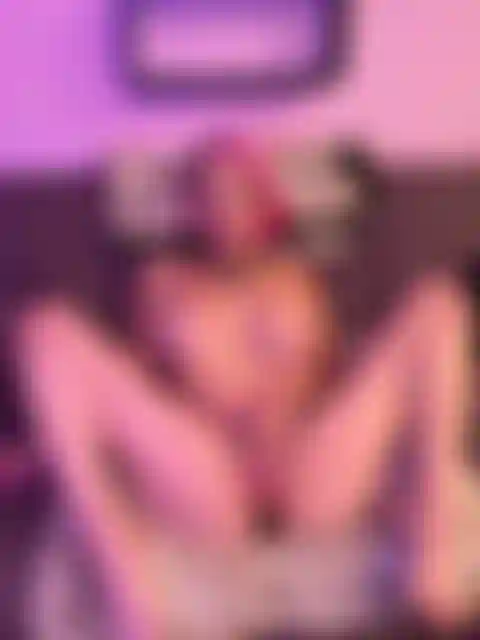 Vibe-buttplug und leichtes spritzen.